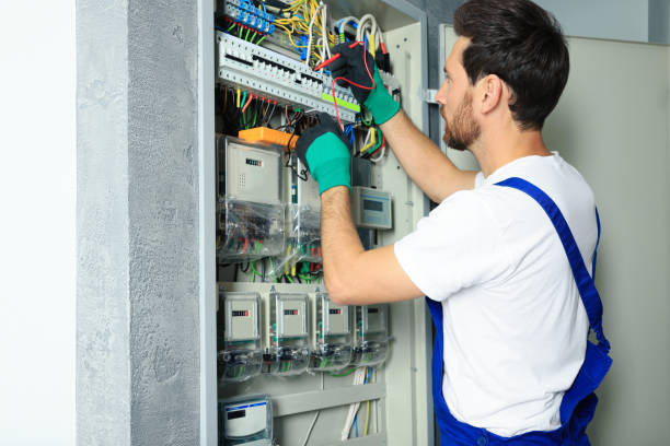 Best Electrical Repair Services  in Okauchee Lake, WI
